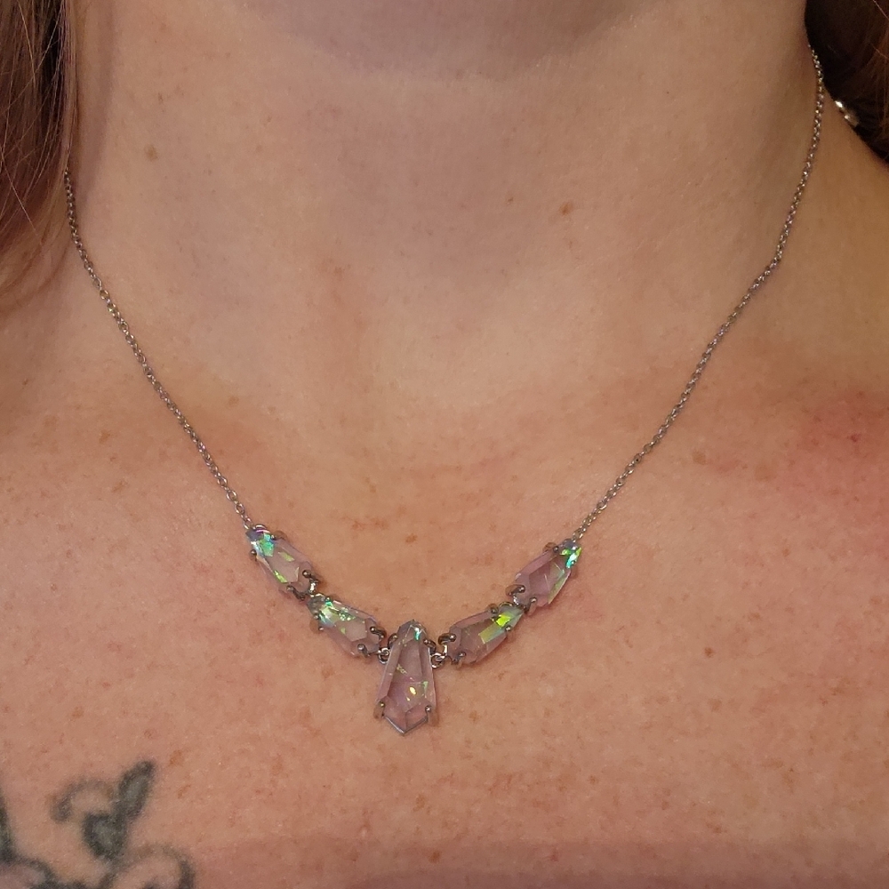 Kendra Scott Elegant Silver Necklace with Iridescent Accents